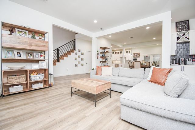 624 N Eldridge Parkway 12, Houston, TX 77079