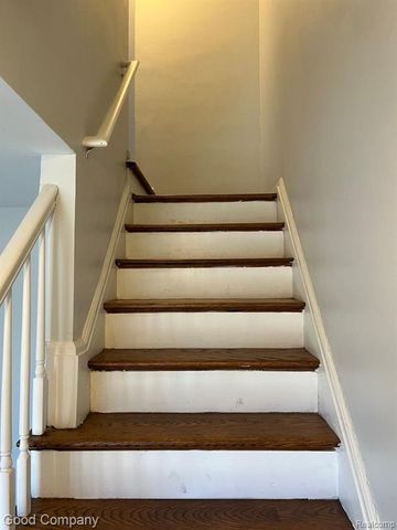 15649 E 7 Mile Rd, Detroit, MI 48205