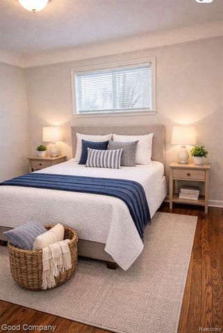 15649 E 7 Mile Rd, Detroit, MI 48205