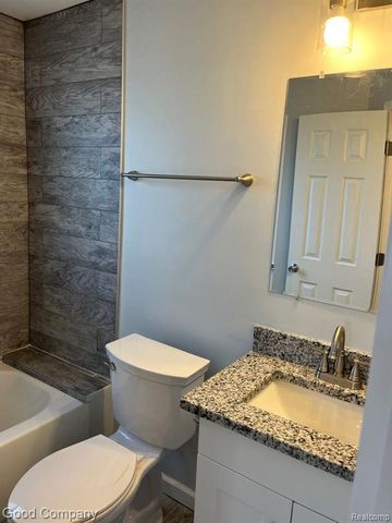 15649 E 7 Mile Rd, Detroit, MI 48205