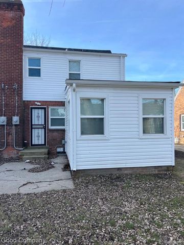 15649 E 7 Mile Rd, Detroit, MI 48205