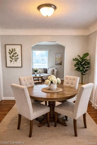 15649 E 7 Mile Rd, Detroit, MI 48205