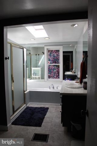 905 CAPITAL ST, Harrisburg, PA 17102