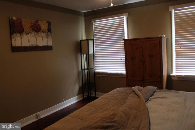 905 CAPITAL ST, Harrisburg, PA 17102