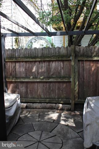 905 CAPITAL ST, Harrisburg, PA 17102