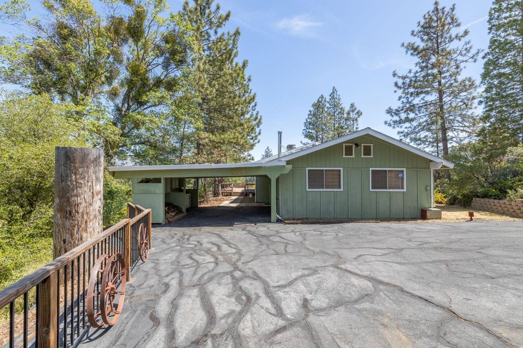 Image 71 of property listing at 54481 Pinchot Drive, North Fork, CA 93643