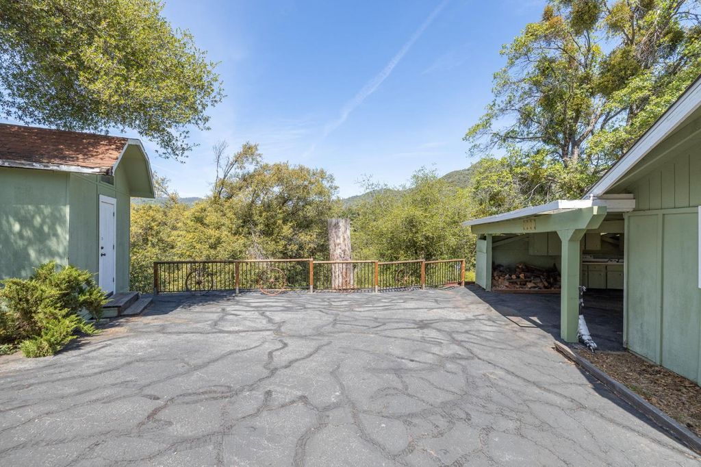 Image 78 of property listing at 54481 Pinchot Drive, North Fork, CA 93643
