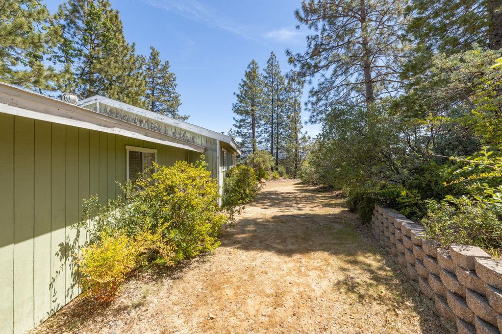 Image 84 of property listing at 54481 Pinchot Drive, North Fork, CA 93643
