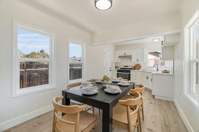 4245 E Ball Avenue, Fresno, CA 93702