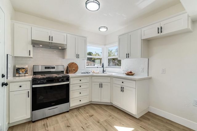 4245 E Ball Avenue, Fresno, CA 93702