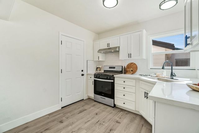 4245 E Ball Avenue, Fresno, CA 93702