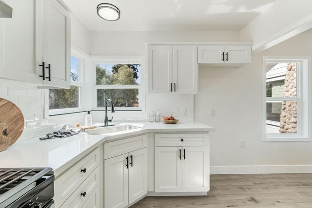 4245 E Ball Avenue, Fresno, CA 93702