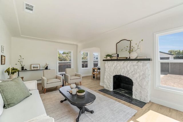 4245 E Ball Avenue, Fresno, CA 93702