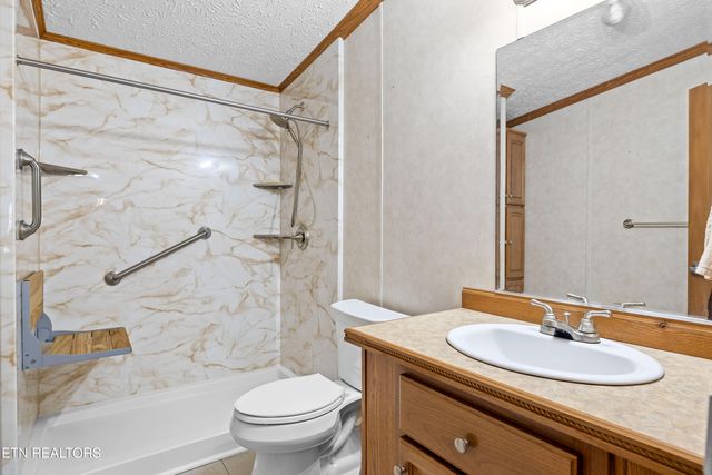 100 Second St, Rockwood, TN 37854