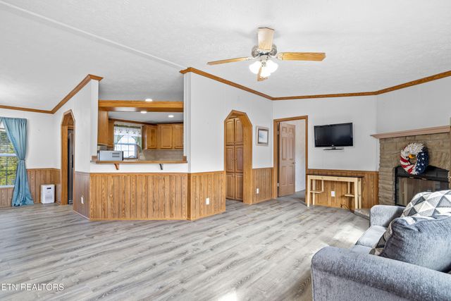 100 Second St, Rockwood, TN 37854