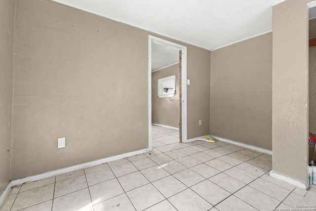 508 E Edmonds Ave, San Antonio, TX 78214