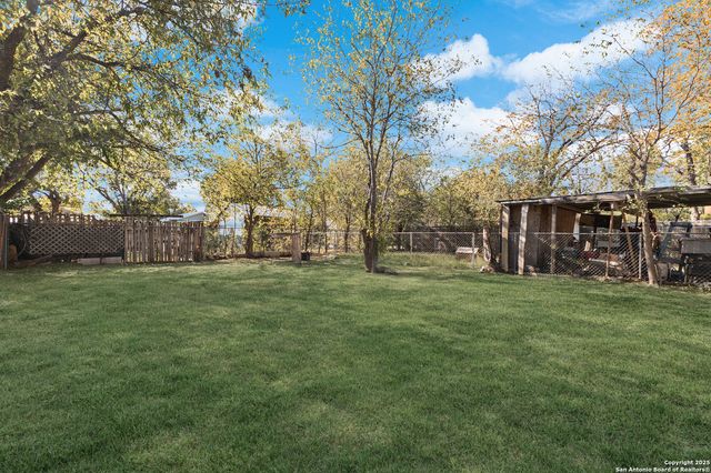 508 E Edmonds Ave, San Antonio, TX 78214