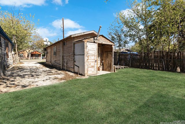 508 E Edmonds Ave, San Antonio, TX 78214