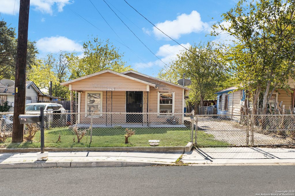 508 E Edmonds Ave, San Antonio, TX 78214