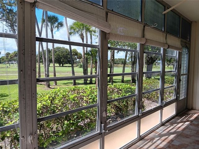 18 Vista Gardens Trail 102, Vero Beach, FL 32962