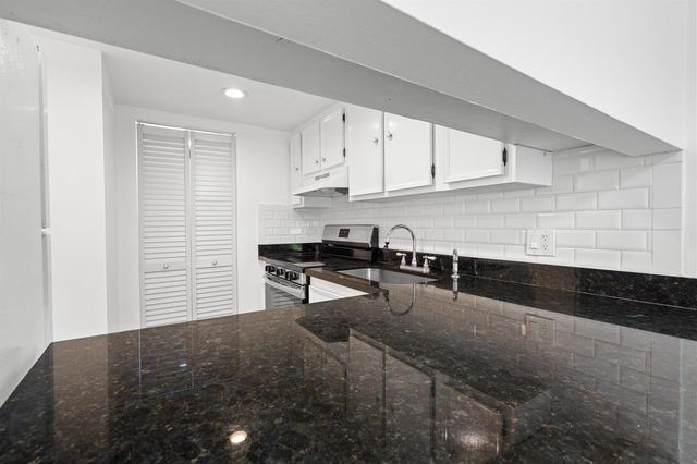 769 SE 1st Way 85, Deerfield Beach, FL 33441