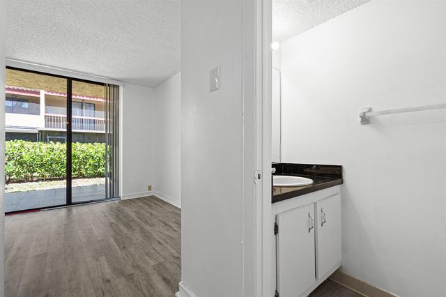769 SE 1st Way 85, Deerfield Beach, FL 33441