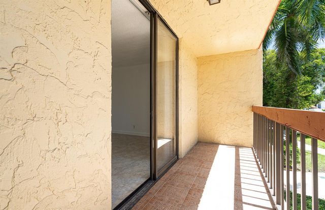 769 SE 1st Way 85, Deerfield Beach, FL 33441