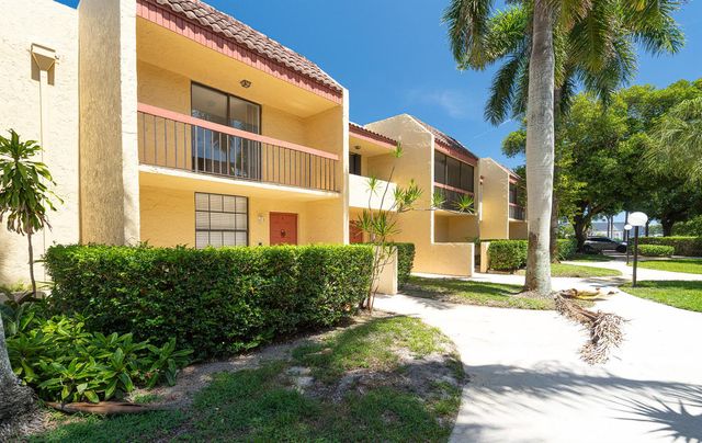 769 SE 1st Way 85, Deerfield Beach, FL 33441