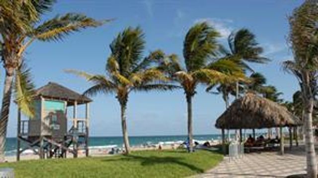 769 SE 1st Way 85, Deerfield Beach, FL 33441