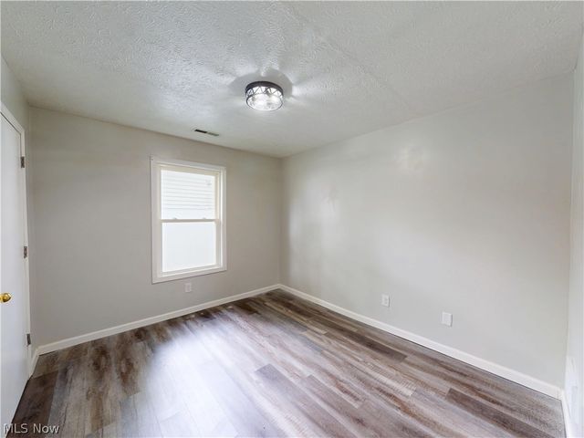 28 Sycamore Drive, Painesville Twp, OH 44077