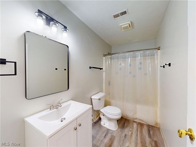 28 Sycamore Drive, Painesville Twp, OH 44077