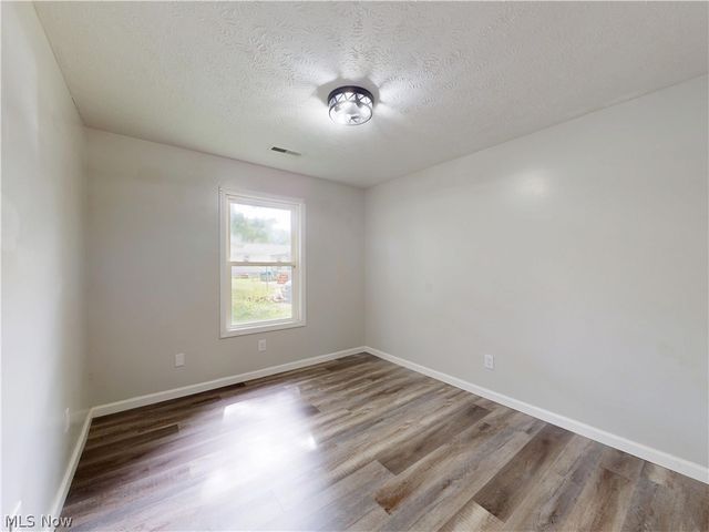 28 Sycamore Drive, Painesville Twp, OH 44077