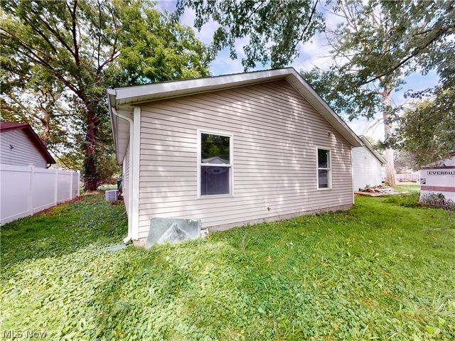 28 Sycamore Drive, Painesville Twp, OH 44077