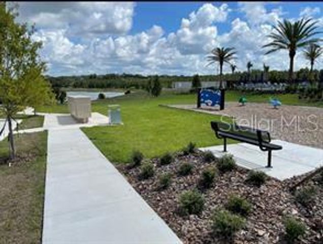 1025 FIG STREET, Tavares, FL 32778