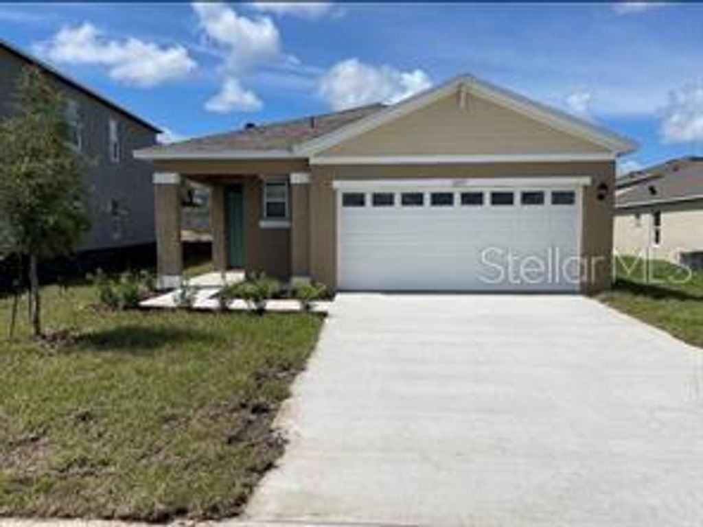 1025 FIG STREET, Tavares, FL 32778