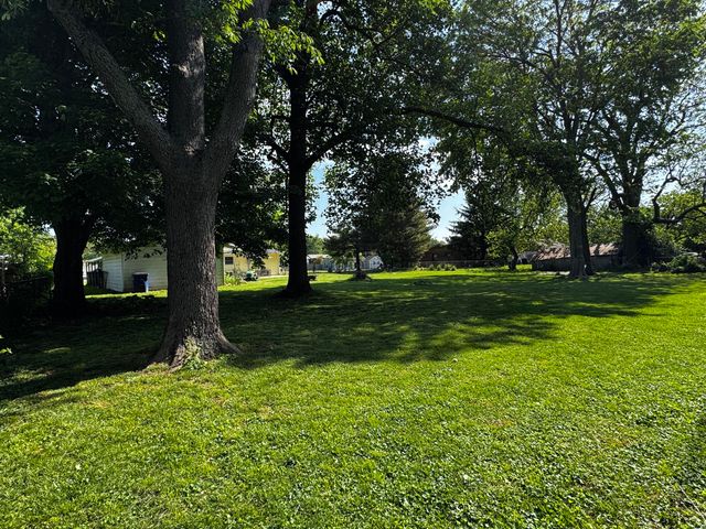3033 Arrowhead Drive, Lexington, KY 40503