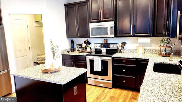 139 TOLLERTON TRAIL, Falling Waters, WV 25419