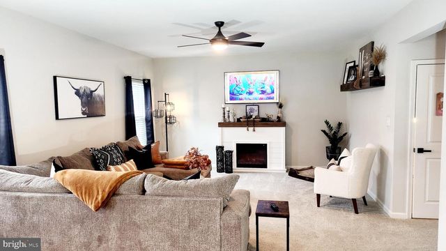139 TOLLERTON TRAIL, Falling Waters, WV 25419