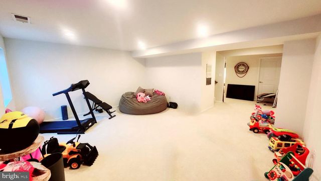 139 TOLLERTON TRAIL, Falling Waters, WV 25419
