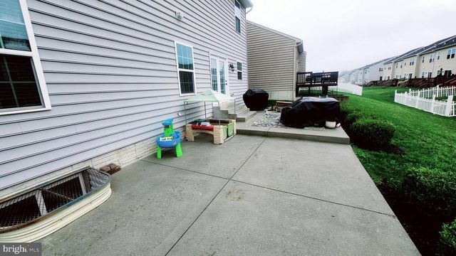 139 TOLLERTON TRAIL, Falling Waters, WV 25419