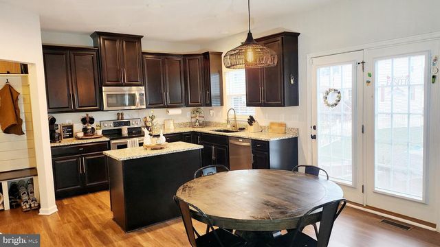 139 TOLLERTON TRAIL, Falling Waters, WV 25419