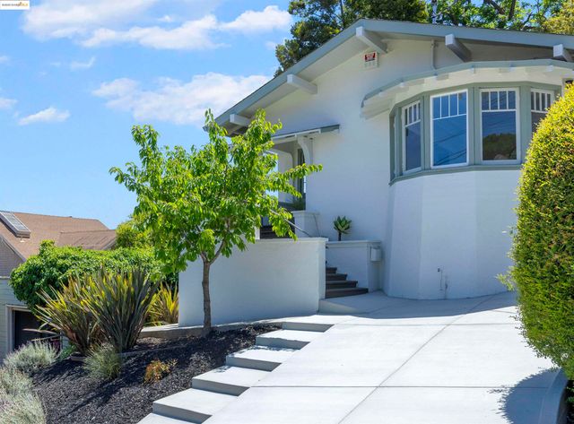 415 Sunnyslope Ave, Oakland, CA 94610