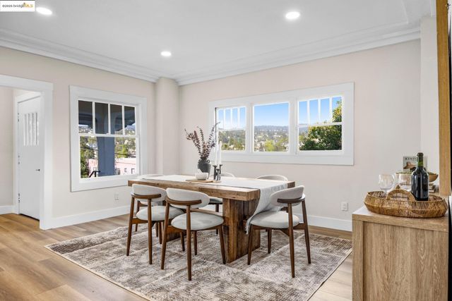 415 Sunnyslope Ave, Oakland, CA 94610