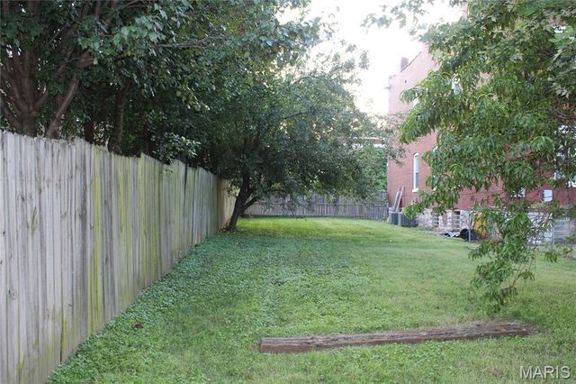 2632 Tennessee Avenue, St Louis, MO 63118