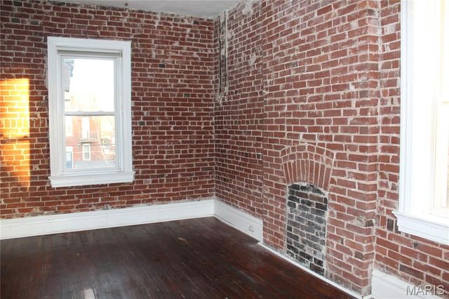 2632 Tennessee Avenue, St Louis, MO 63118