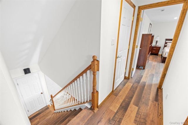 193 Glen Summer Road, Holbrook, NY 11741