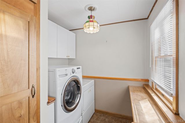 193 Glen Summer Road, Holbrook, NY 11741