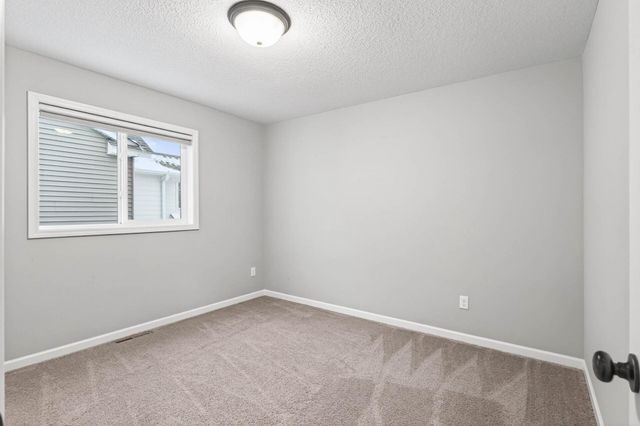 9242 25th Street NE, Saint Michael, MN 55376