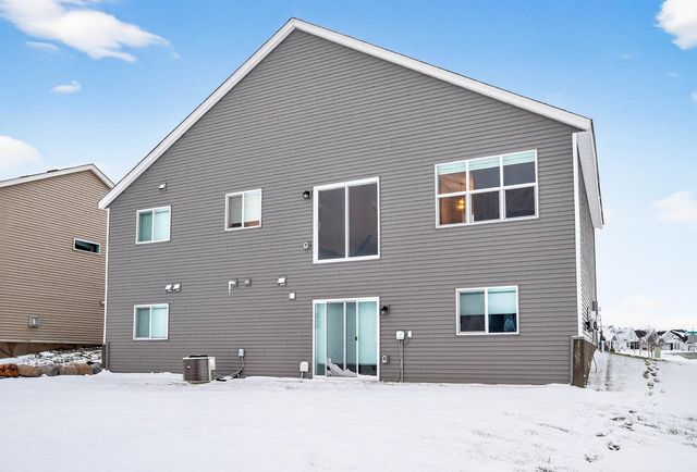 9242 25th Street NE, Saint Michael, MN 55376