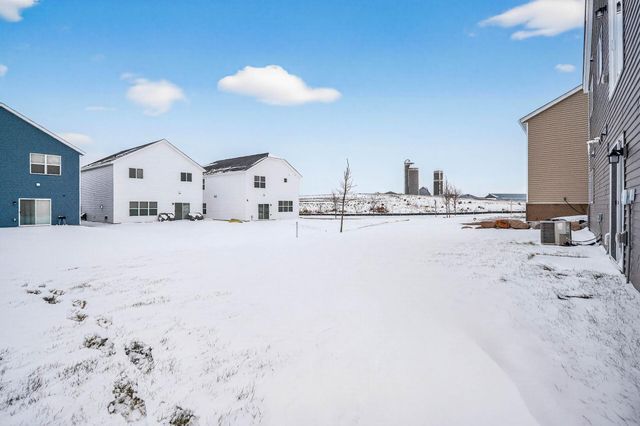 9242 25th Street NE, Saint Michael, MN 55376